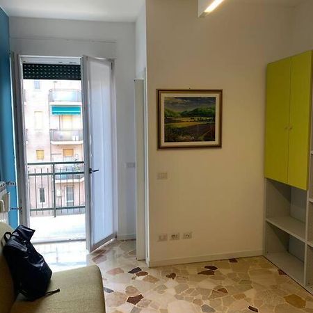 Cozy 1-Room Studio In Giambellino Milano Exterior foto